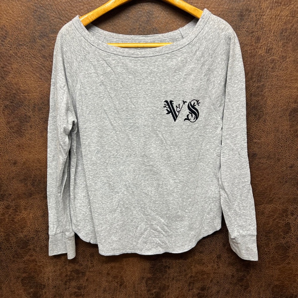 Victoria Secret Small Gray Long Sleeve Felted Wording on Left chest Y2K